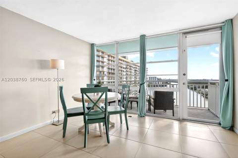 301 174th St 1905 + Den, Sunny Isles Beach FL - photo 6 of 55