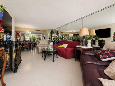 210 174th St M18, Sunny Isles Beach FL - photo 7 of 14