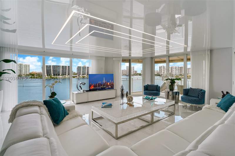 3 bedroom Condominium at 18000 N Bay Rd 902, Le Montcalm Condo, Sunny Isles Beach — photo 3