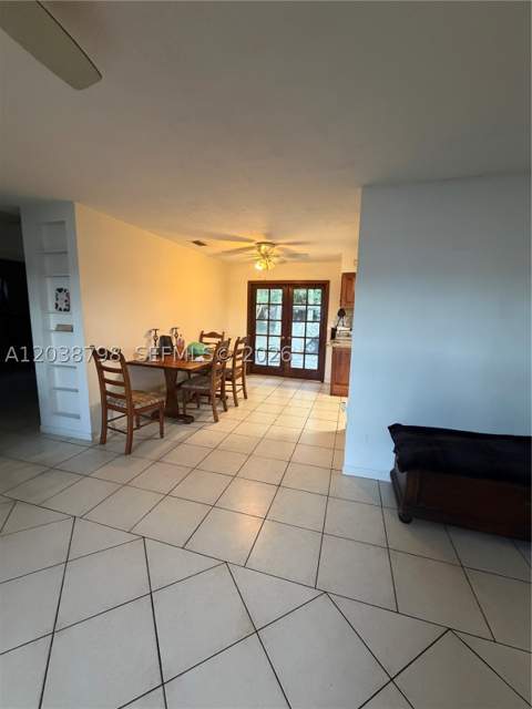 18940 SW 358th St, Homestead FL - photo 6 of 10