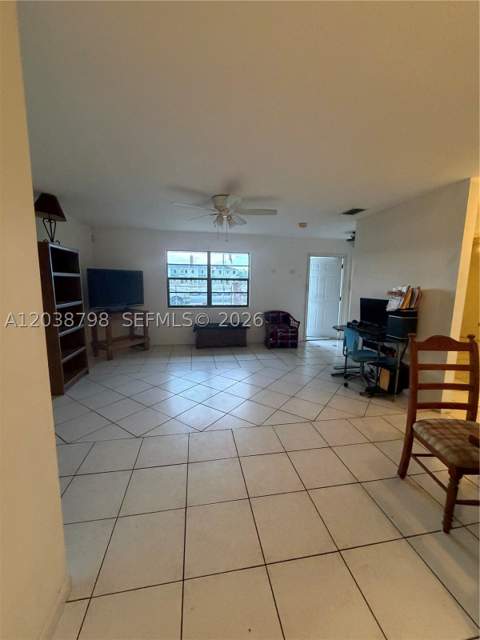 18940 SW 358th St, Homestead FL - photo 7 of 10