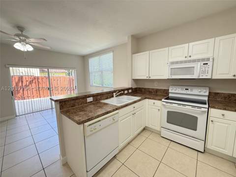 1720 NE 33rd Ave 102-5, Homestead FL - photo 10 of 30