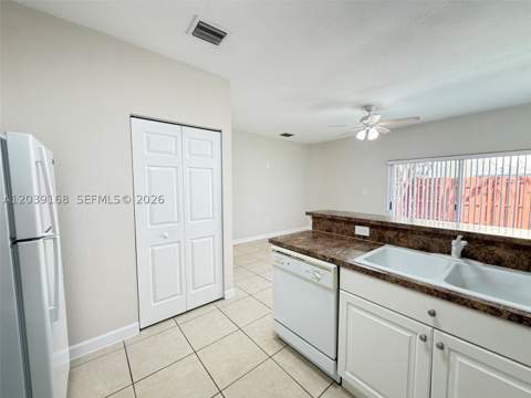 1720 NE 33rd Ave 102-5, Homestead FL - photo 12 of 30