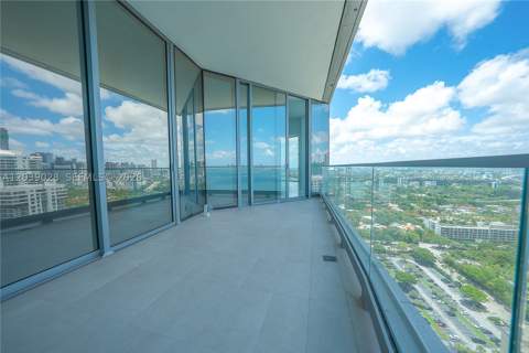 175 SE 25th Rd 2704, Miami FL - photo 13 of 26