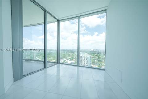 175 SE 25th Rd 2704, Miami FL - photo 17 of 26
