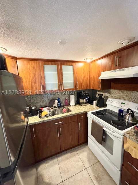 1100 Alton Rd 5D, Miami Beach FL - photo 18 of 33