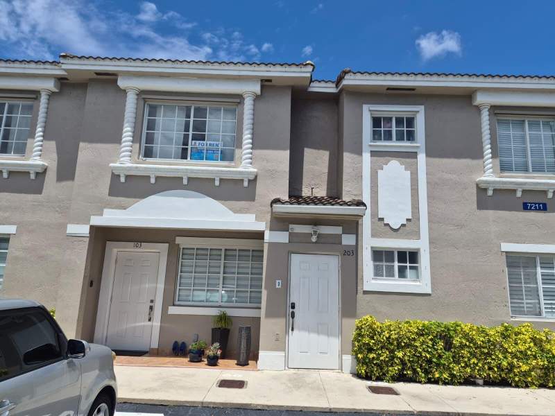 2 bedroom Condominium at 7211 NW 174th Terrace 203, Garden View Villas Homes C, Hialeah — photo 3