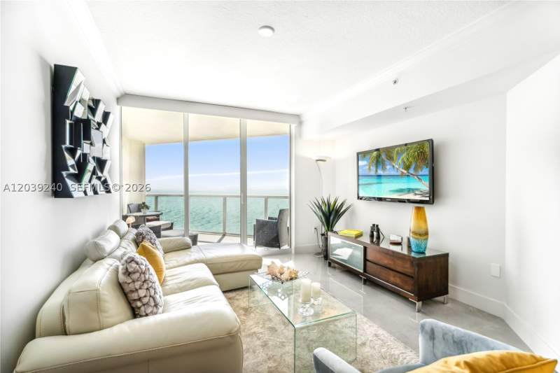1 bedroom Condominium at 16699 Collins Ave+ONE Self Parking 4110, La Perla Condo, Sunny Isles Beach — photo 5