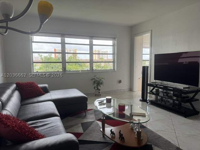 1 bedroom Condominium at 1530 NE 191st St 305, Third Horizons Condo, Miami — photo 3