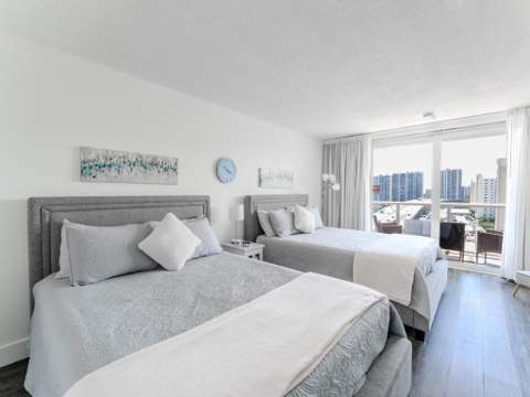 19201 Collins Avenue 1038, Sunny Isles Beach FL - photo 6 of 17