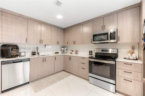25657 SW 144th Ave, Homestead FL - photo 10 of 28
