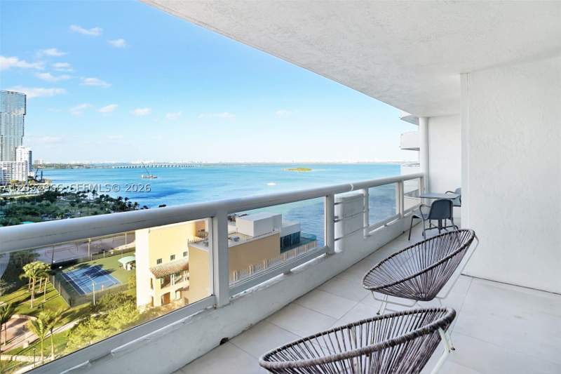 2 bedroom Condominium at 1717 N Bayshore Dr A-1740, Venetia Condo, Miami — photo 2