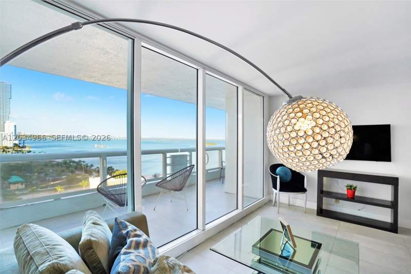 2 bedroom Condominium at 1717 N Bayshore Dr A-1740, Venetia Condo, Miami — photo 3