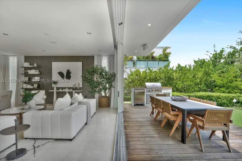 4 bedroom SingleFamilyResidence at 810 W 47 Ct, 4701 NORTH MERIDIAN CONDO, Miami Beach — photo 5