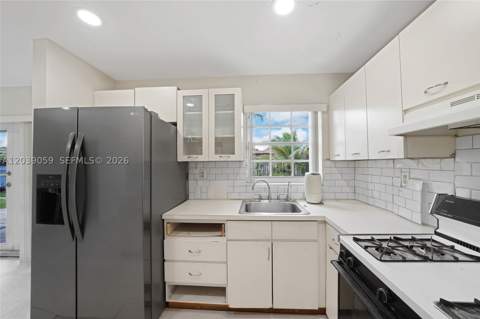 10051 SW 13th Ter, Miami FL - photo 9 of 26