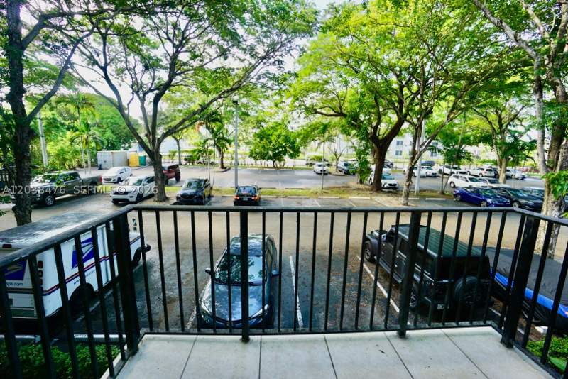 1 bedroom Condominium at 8500 SW 109th Ave 6-225, Courtyards At Kendall Con, Miami — photo 4