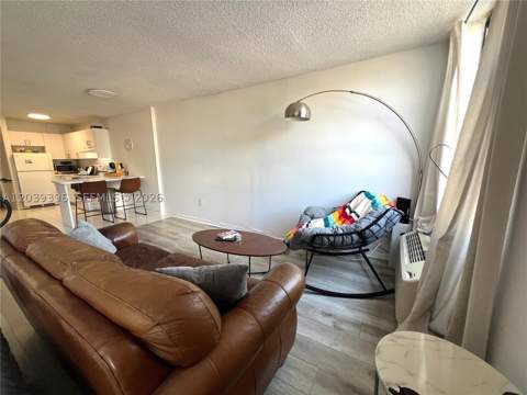 710 Washington Ave 319, Miami Beach FL - photo 8 of 17