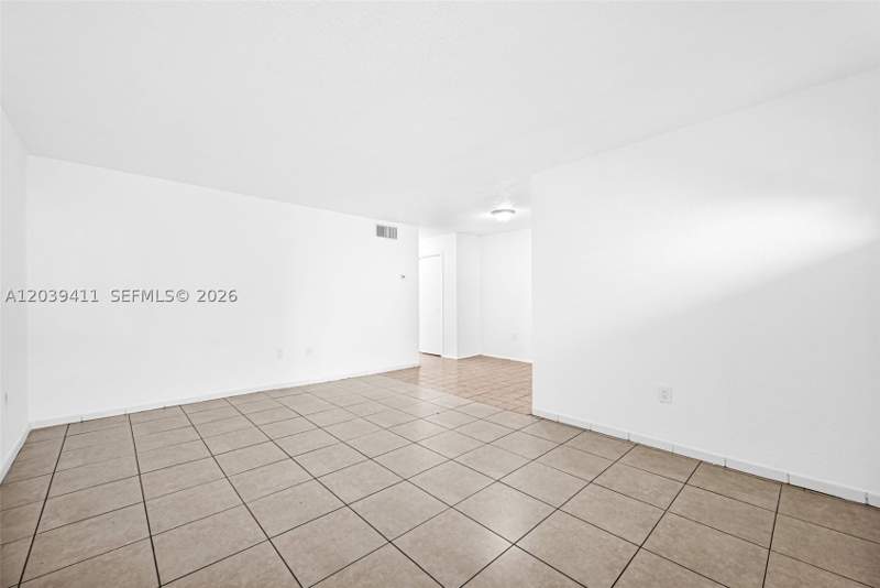 1 bedroom Condominium at 1620 West Ave 603, Twin Towers Condo, Miami Beach — photo 5