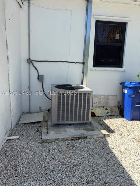 1880 NE 159th St, North Miami Beach FL - photo 10 of 16