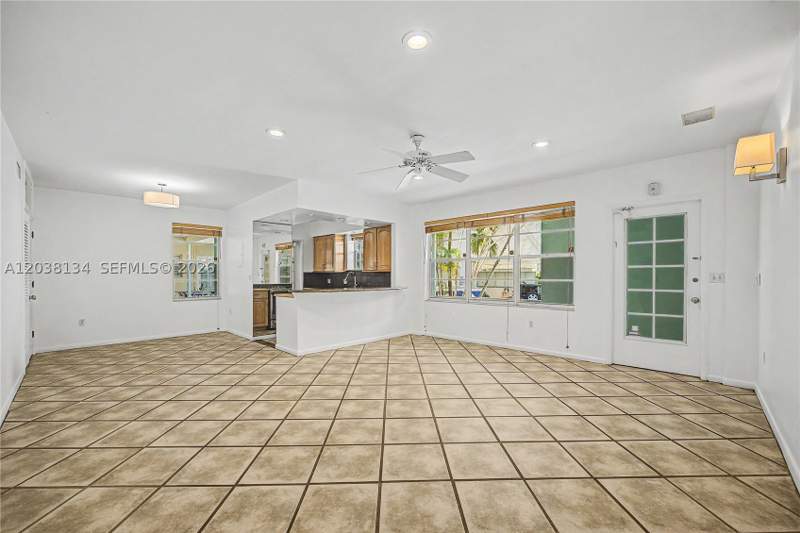 2 bedroom Condominium at 1751 Washington Ave 1F, Washington Park Condo, Miami Beach — photo 2