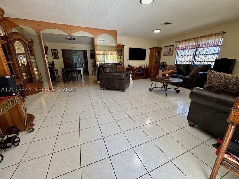 3 bedroom SingleFamilyResidence at 15940 NW 37th Pl, Venetian Gardens-Rev, Miami Gardens — photo 4