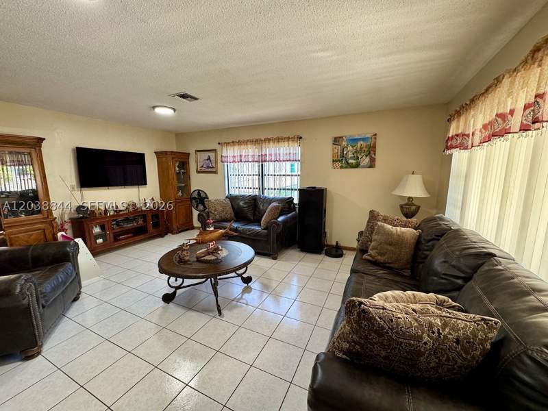 3 bedroom SingleFamilyResidence at 15940 NW 37th Pl, Venetian Gardens-Rev, Miami Gardens — photo 5