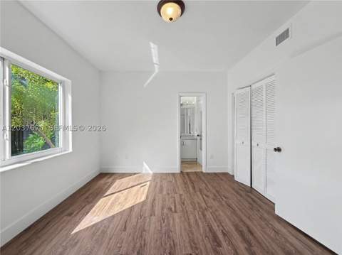 4725 NW 104th Ave, Doral FL - photo 10 of 30
