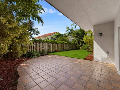 4725 NW 104th Ave, Doral FL - photo 20 of 30