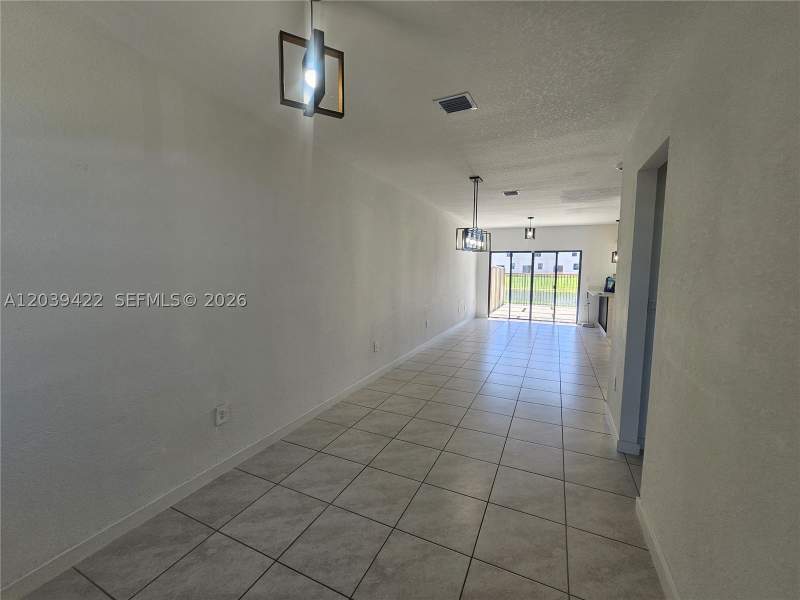 4 bedroom Townhouse at 1473 NE 5th Ave 1473, Miami Land And Developmen, Florida City — photo 2