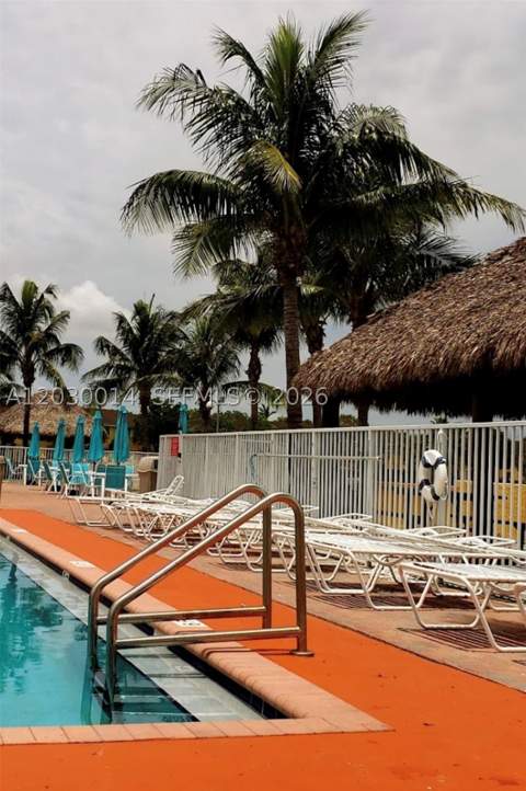2755 SE 16th Ave 202, Homestead FL - photo 10 of 12