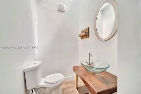 111 S Hibiscus Dr, Miami Beach FL - photo 13 of 27