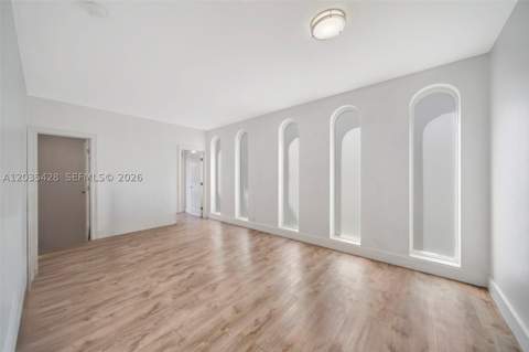 111 S Hibiscus Dr, Miami Beach FL - photo 18 of 27