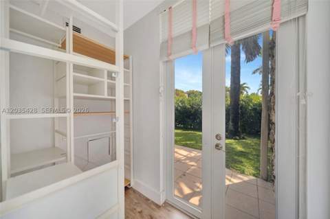 111 S Hibiscus Dr, Miami Beach FL - photo 19 of 27