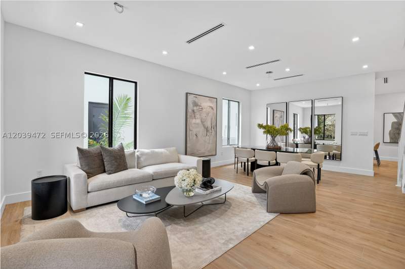 4 bedroom SingleFamilyResidence at 7212 SW 52nd Ct, Amd Plat Of High Pines, Miami — photo 3