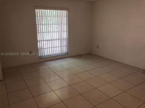10808 N Kendall Dr Q-4, Miami FL - photo 11 of 32