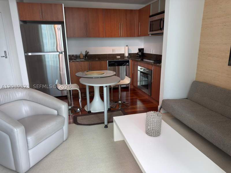 1 bedroom Condominium at 300 S Biscayne Blvd T-3703, Met 1, Miami — photo 4