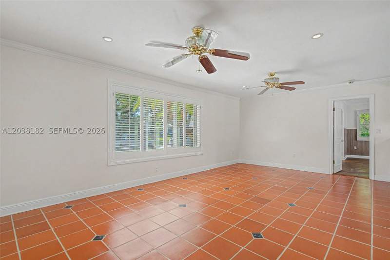 4 bedroom SingleFamilyResidence at 16842 SW 79 Place, Charlotte Ests, Palmetto Bay — photo 2