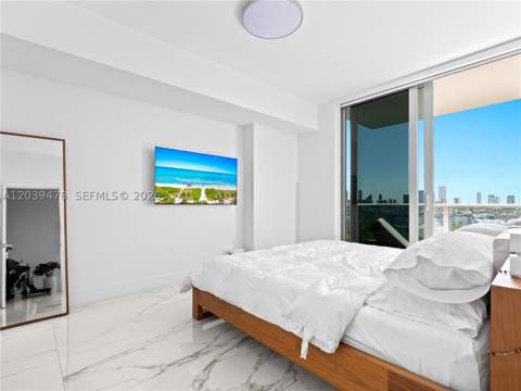16385 Biscayne Blvd 1117, North Miami Beach FL - photo 10 of 32