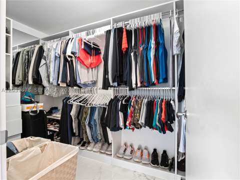 16385 Biscayne Blvd 1117, North Miami Beach FL - photo 17 of 32