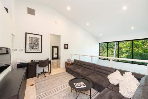 650 Curtiswood Dr, Key Biscayne FL - photo 17 of 41