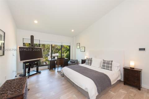 650 Curtiswood Dr, Key Biscayne FL - photo 20 of 41
