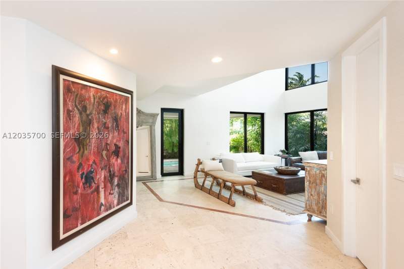 6 bedroom SingleFamilyResidence at 650 Curtiswood Dr, Biscayne Key Estates, Key Biscayne — photo 3