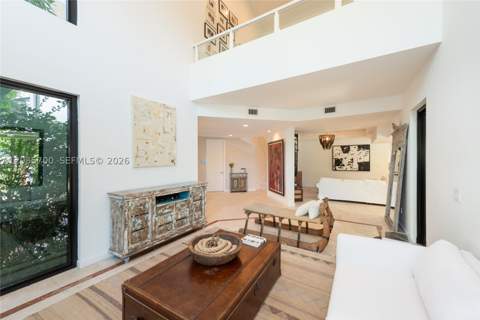 650 Curtiswood Dr, Key Biscayne FL - photo 7 of 41