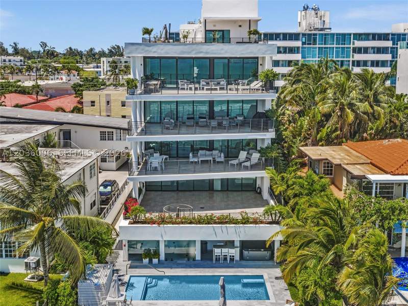 3 bedroom Condominium at 1930 Bay Dr Ph1, Isle Of Normandy Miami Vi, Miami Beach — photo 2