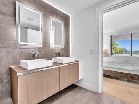 1930 Bay Dr Ph1, Miami Beach FL - photo 21 of 68