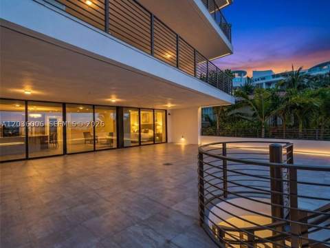1930 Bay Dr Ph1, Miami Beach FL - photo 24 of 68