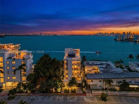 1930 Bay Dr Ph1, Miami Beach FL - photo 9 of 68