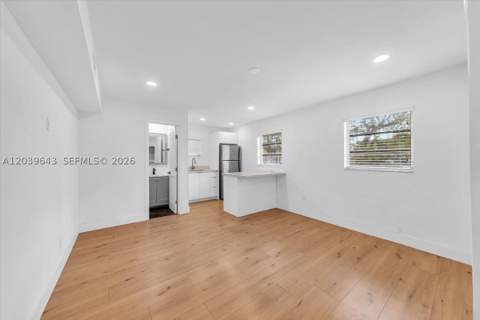 4719 E 8th Ct, Hialeah FL - photo 24 of 34