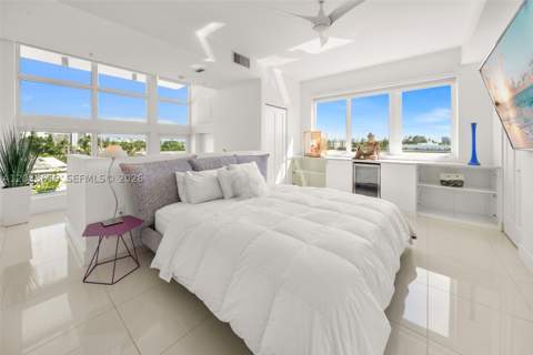 39 N Shore Dr, Miami Beach FL - photo 21 of 47