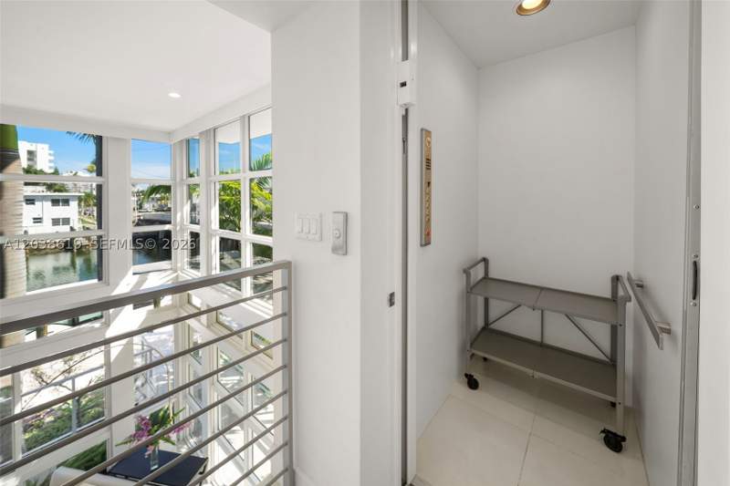 3 bedroom Townhouse at 39 N Shore Dr, North Isle Of Normandy, Miami Beach — photo 5